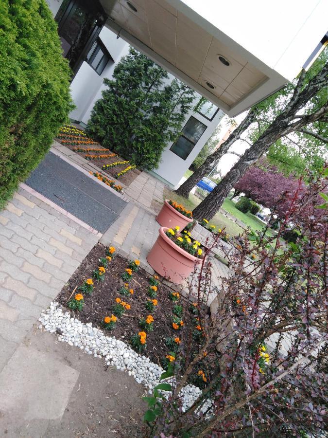Hotel Magistern Konferencia Es Wellnesshotel Σίοφοκ Εξωτερικό φωτογραφία